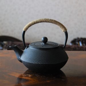 classic Tetsubin-style Japanese iron teapot